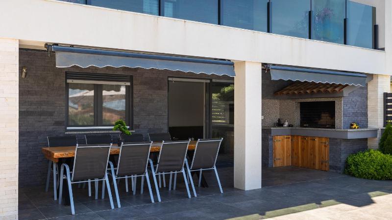 Villa La Perla by Villas Guide - image 12
