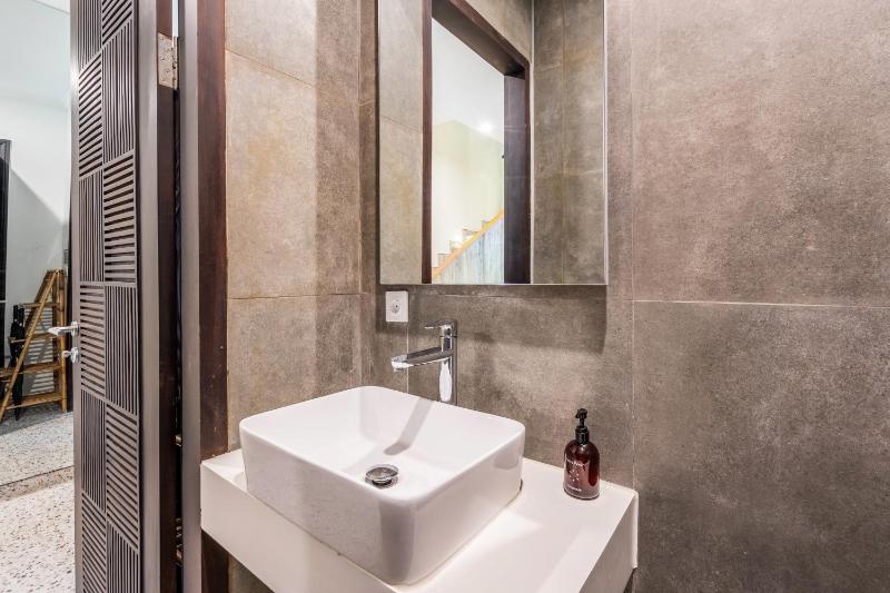 Ocean Breeze Berawa Villa - image 6