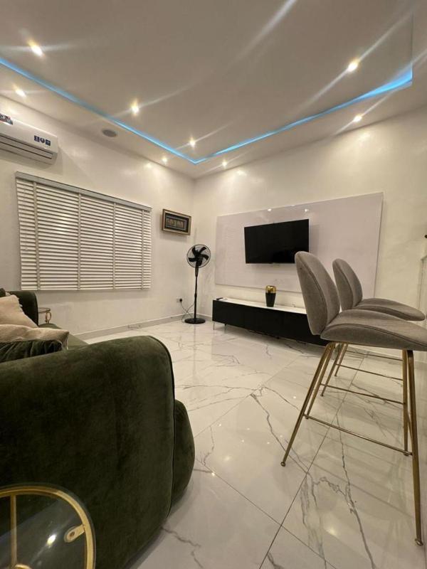 CORAL - 1 Bedroom Maisonette - image 1