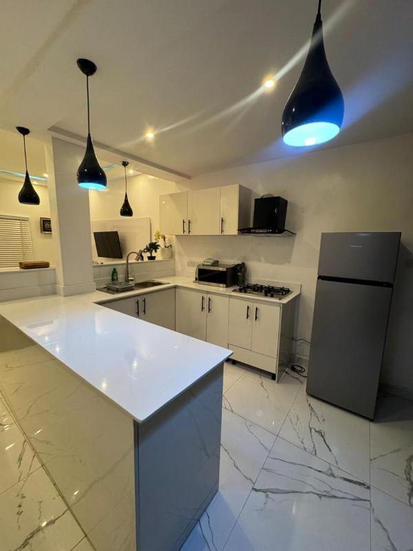 CORAL - 1 Bedroom Maisonette - image 3