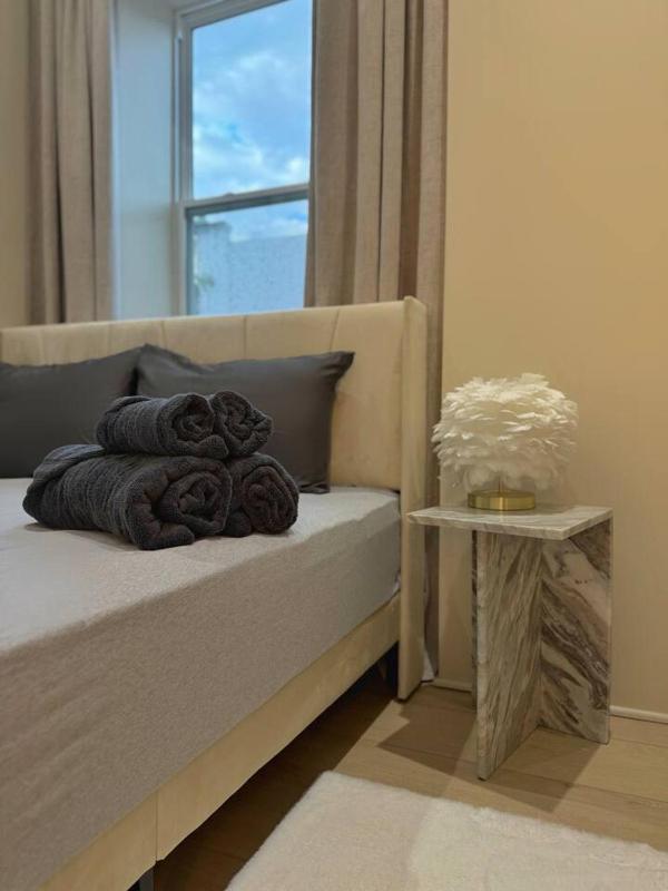 2 Beds • Free Parking • City View • Urban Escape - image 9