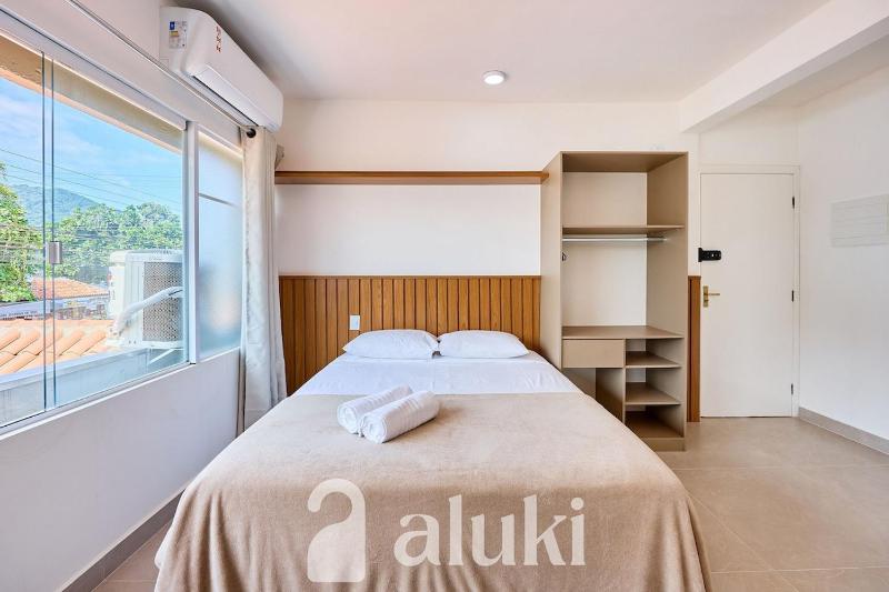 Itagua - Loft 2 · Frente ao mar na orla do Itaguá | Roupas de cama - image 24