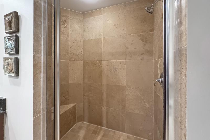 Indigo East Unit 1703E - image 6