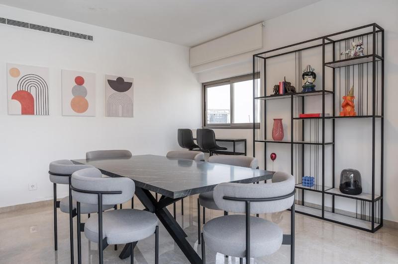 Beautiful 2 BR APT in Mar Mikhael - image 16
