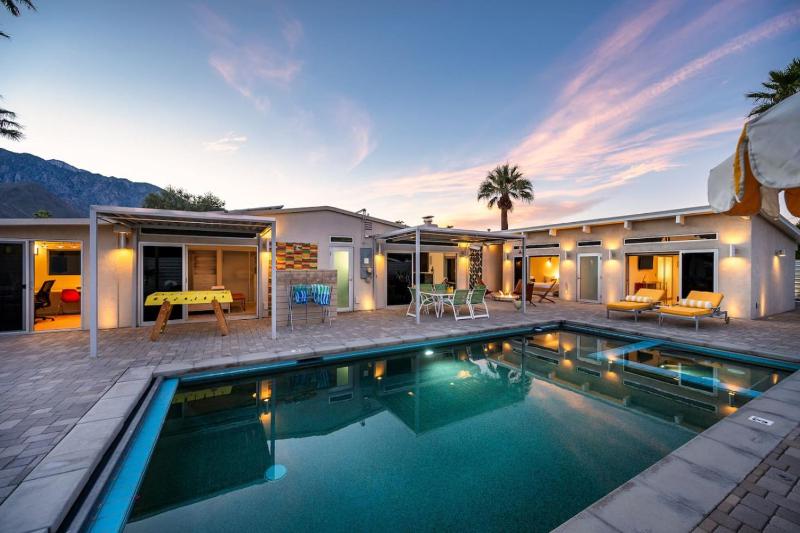2590 N Avenida Caballeros Palm Springs CA 92262 - image 36
