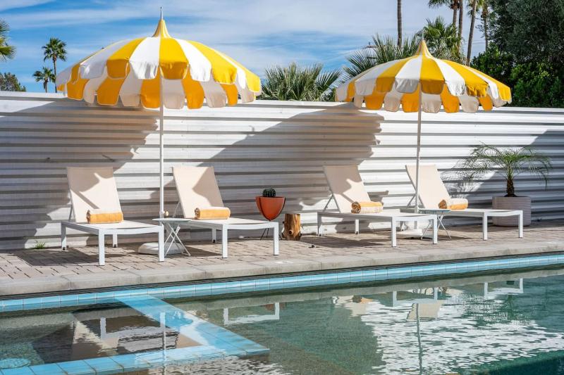 2590 N Avenida Caballeros Palm Springs CA 92262 - image 27