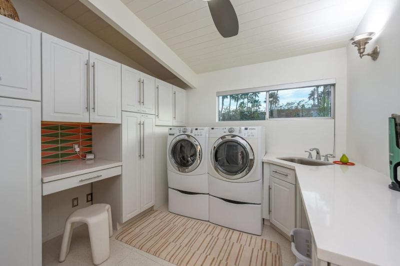 2590 N Avenida Caballeros Palm Springs CA 92262 - image 18