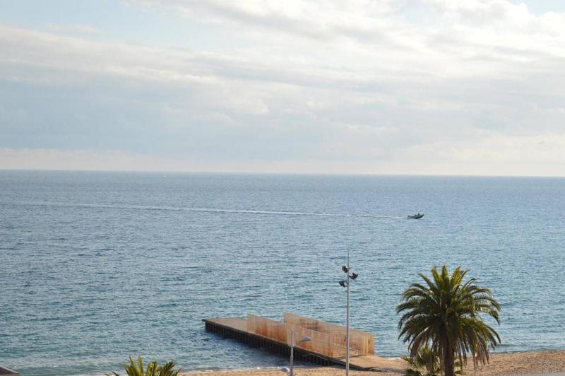 FS020-1504 Appt Studio cabine 4 personnes FREJUS - image 2