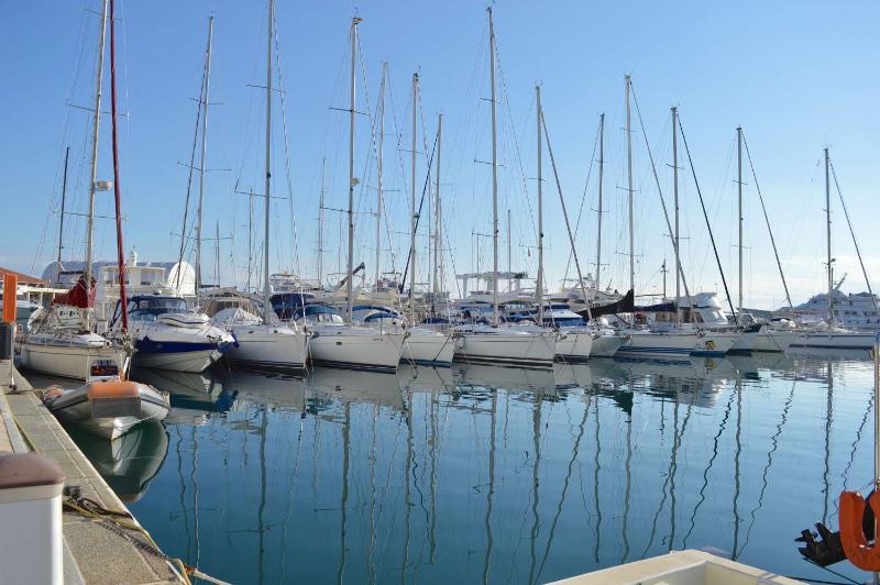 FS020-1504 Appt Studio cabine 4 personnes FREJUS - image 17