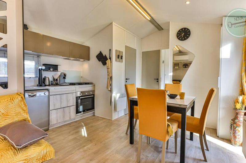 Mobil-home dans parc résidentiel - image 2