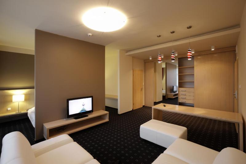 Suite image 4