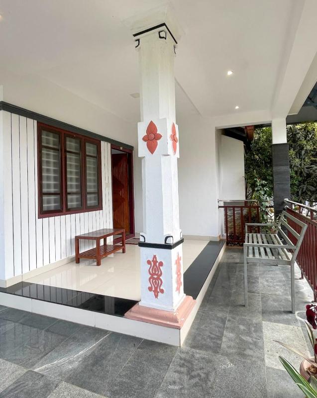 Edakkal Pool Villa - image 8