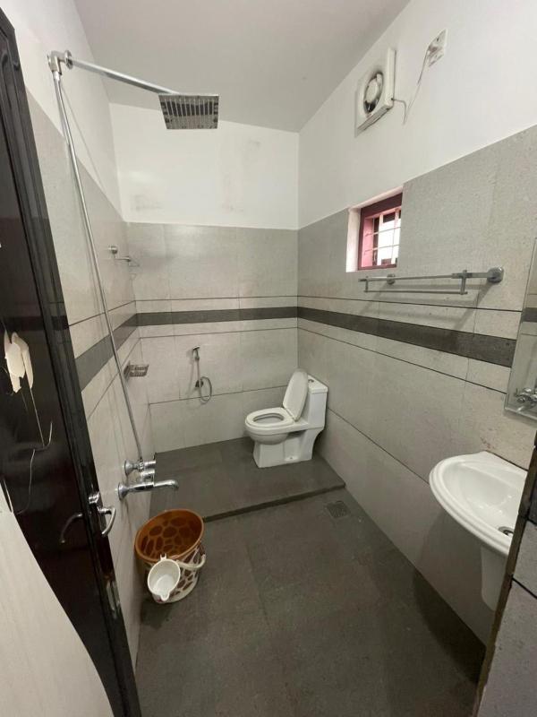 Edakkal Pool Villa - image 11