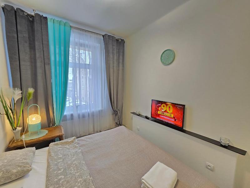S7 Mint studio apartment - image 14