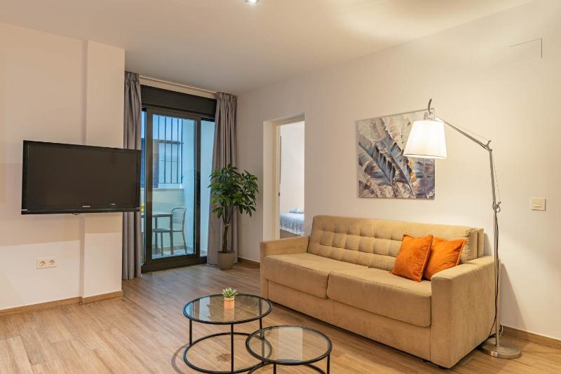 Feelathome Mártires Apartments - image 15