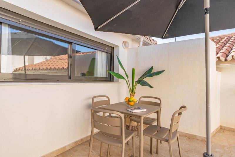Feelathome Mártires Apartments - image 17