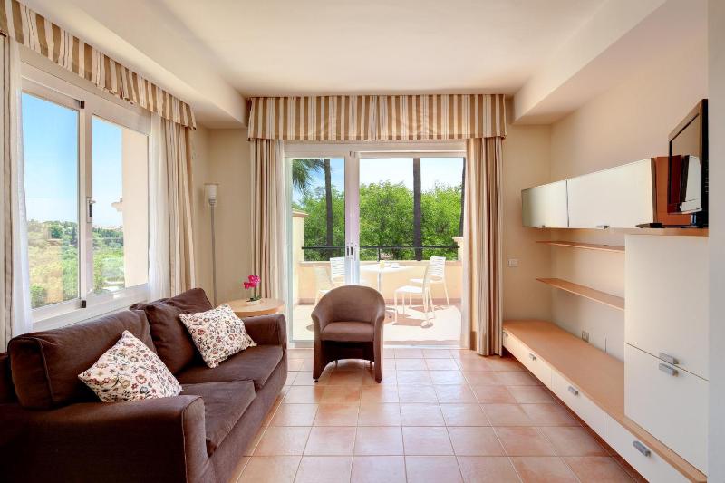 Elviria Hills Living - image 26