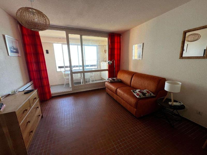 AIG_42 Appartement Type 2 – 4 couchages – Superbe vue avant-port à Gruissan - image 2