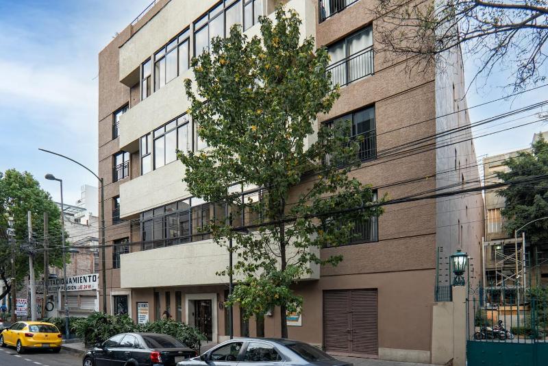 Comfy condo with rooftop in Roma Norte - image 5