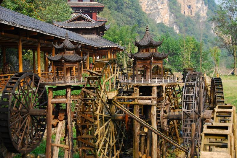 Zhangjiajie Riverside Leaves Inn一The city bus can go to the ticket office of the scenic spot - image 49