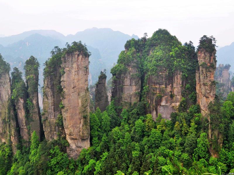 Zhangjiajie Riverside Leaves Inn一The city bus can go to the ticket office of the scenic spot - image 7