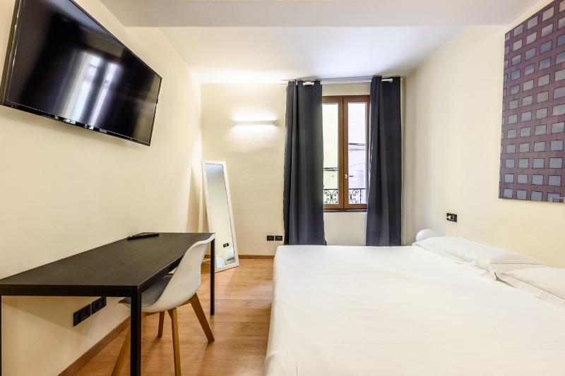 Emilia Studios 1 - image 12