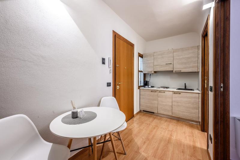 Emilia Studios 5 - image 17