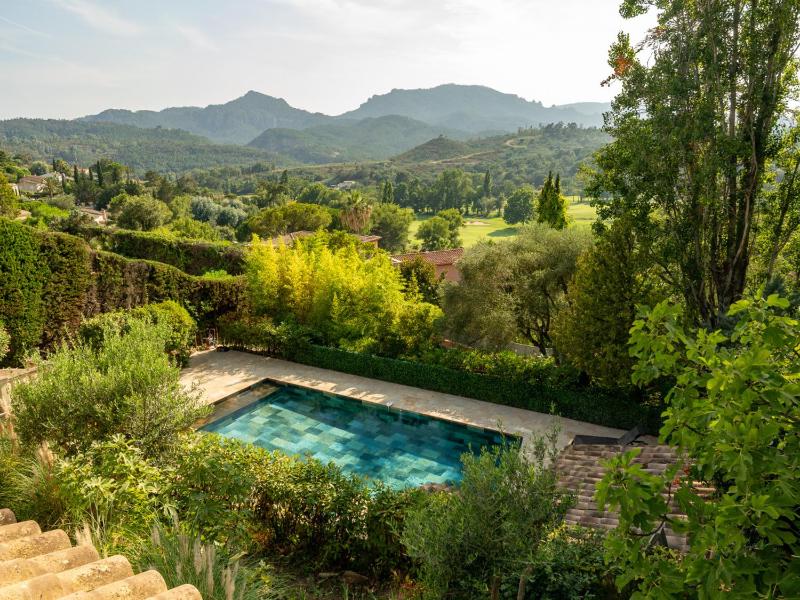 Jardins d Alice Villa 240m2 Famille Piscine Vue Golf Esterel - image 9