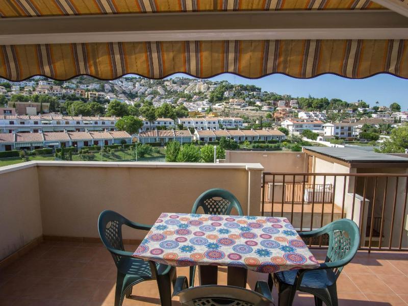 Apartamento de 2 Dormitorios con Piscina y Parking en Peñiscola - ES-389-5 - image 10