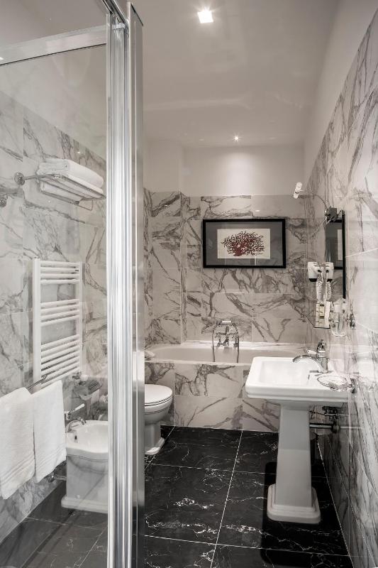 Junior Suite image 3