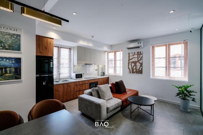 Shop House Apartments On Each Floor - image 7