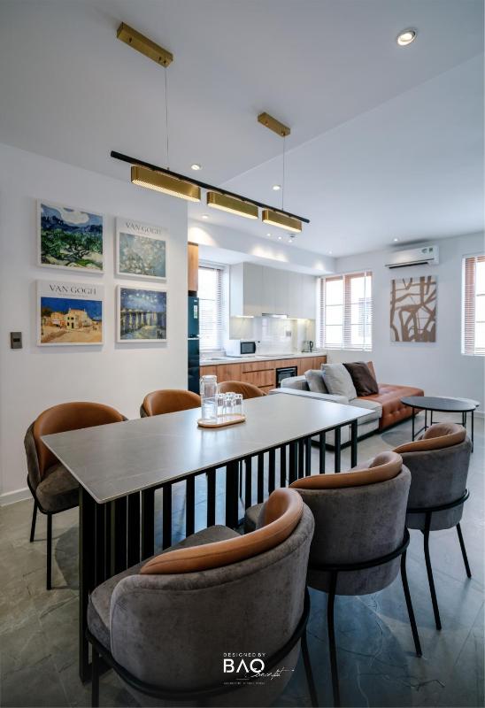Shop House Apartments On Each Floor - image 5