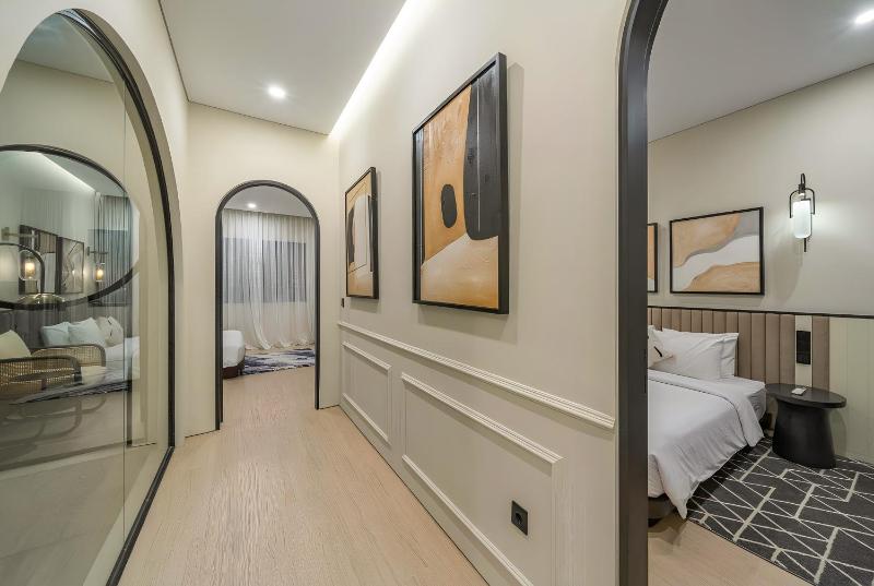 Chandler Berawa - Bright & Stylish 2BR Getaway near Berawa Beach - image 30