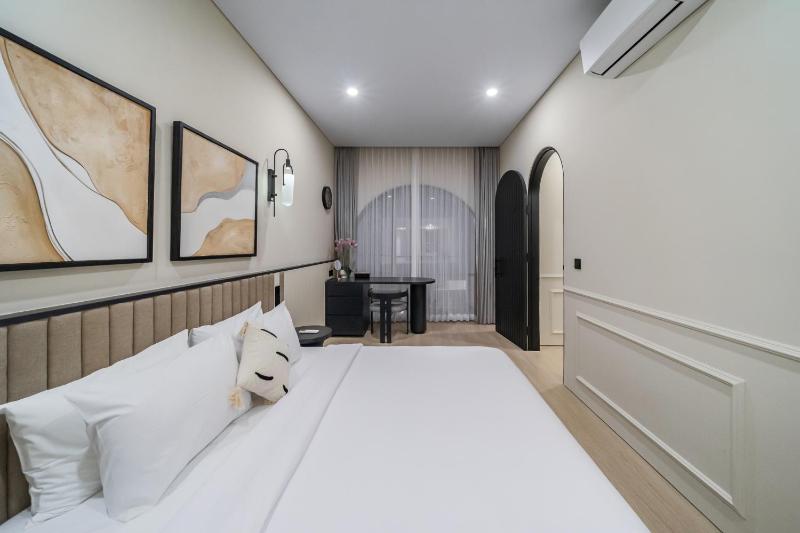 Chandler Berawa - Bright & Stylish 2BR Getaway near Berawa Beach - image 33