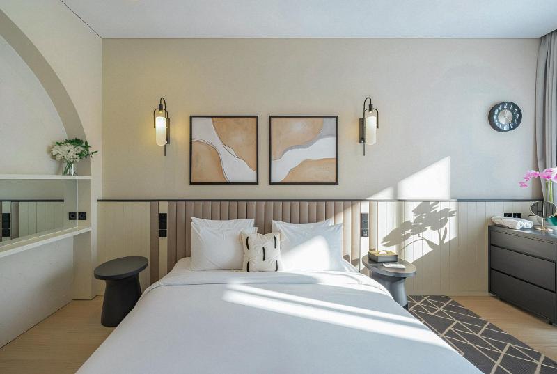 Chandler Berawa - Bright & Stylish 2BR Getaway near Berawa Beach - image 13