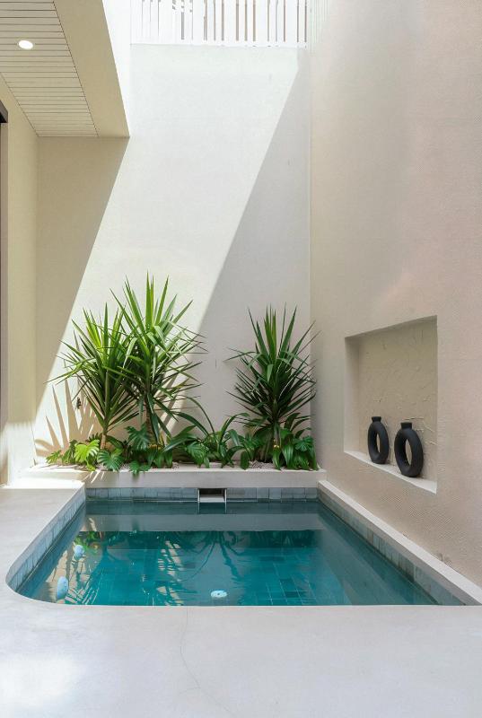 Chandler Berawa - Bright & Stylish 2BR Getaway near Berawa Beach - image 11