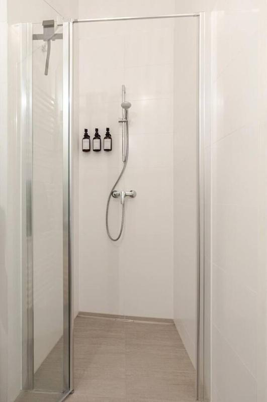 Boho Living Altstadt Suites - Free Parking by HERO HOMES Graz - image 18