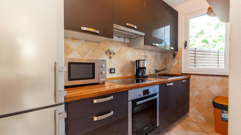 Ferienhaus Nina mit Whirpool by Villas Guide - image 10