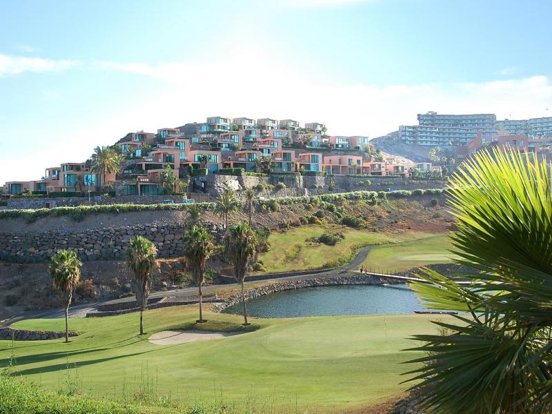 Yellow Sunshine 8 by VillaGranCanaria - image 44