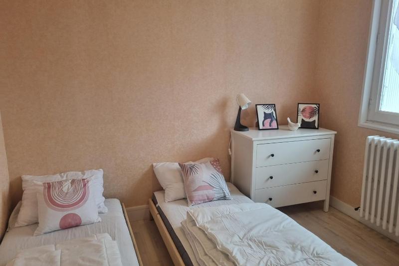 Large family house 300m from the beach - image 16