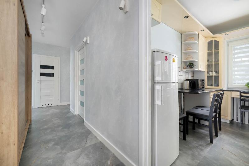 Spacious Apartment with 3 Bedrooms and Balcony in Rzeszów by Noclegi Renters - image 23