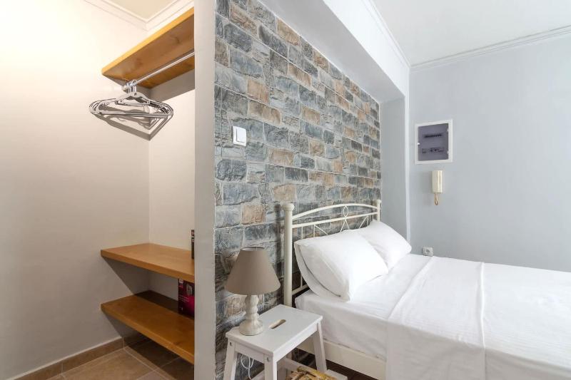 Cozy Corner in Petralona - image 13