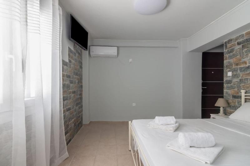 Cozy Corner in Petralona - image 6