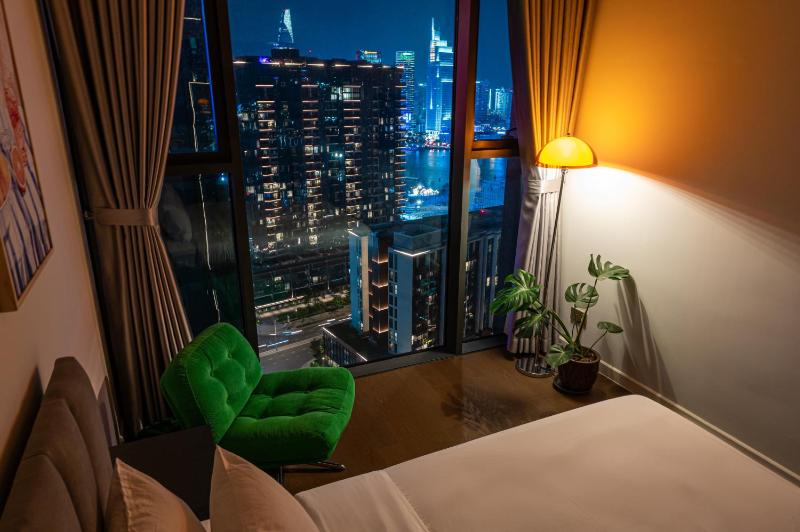 DiStay Riverfront Suites - Free Airport Pickup - image 1