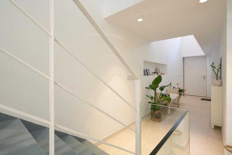 Triana by Home at Homes - image 4