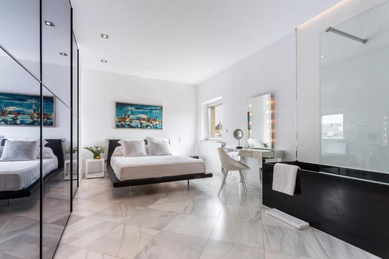 Puerta del Leon by Home at Homes - image 16