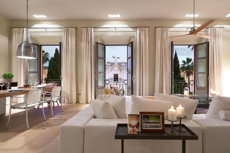 San Fernando Ático LUJO by Home at Homes - image 1