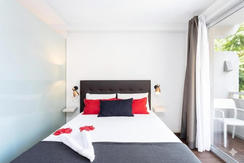 Iriarte 52 Apartments - image 22