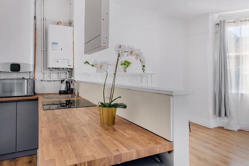 Notthingham Park Avenue Elegant Mapperley Park Residence - image 30