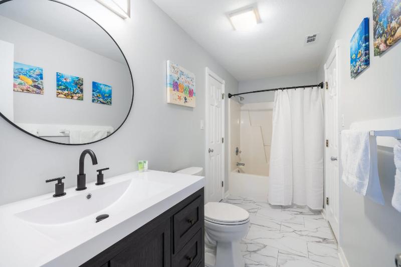 Nags Head Oceanfront Private Beach Access & Pool - image 41